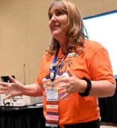 Educators Rising offers training on its curriculum at conference