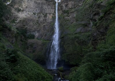 MULTNOMAH FALLS